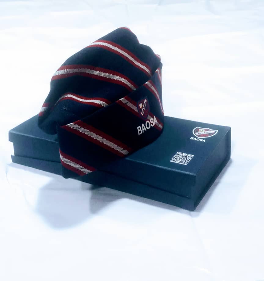 Blue cap front